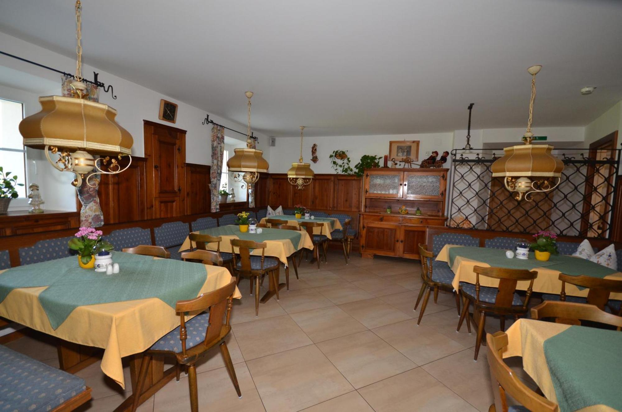 Landgasthof Hotel Zehenthof Пфаррверфен Экстерьер фото
