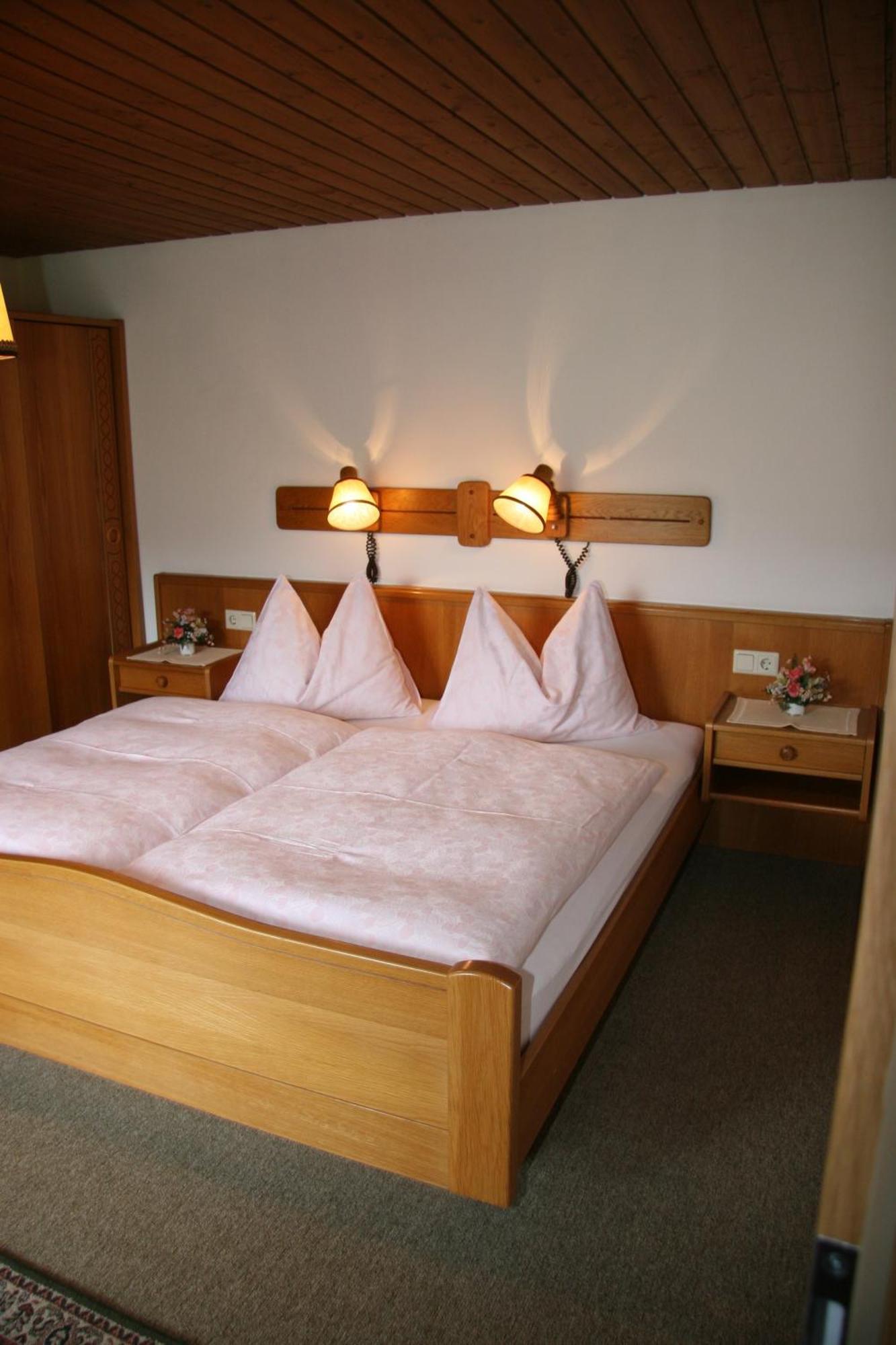 Landgasthof Hotel Zehenthof Пфаррверфен Экстерьер фото