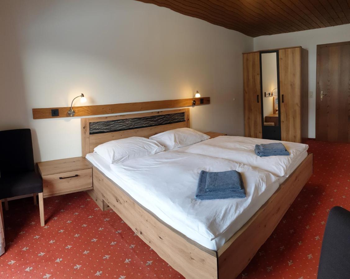 Landgasthof Hotel Zehenthof Пфаррверфен Экстерьер фото