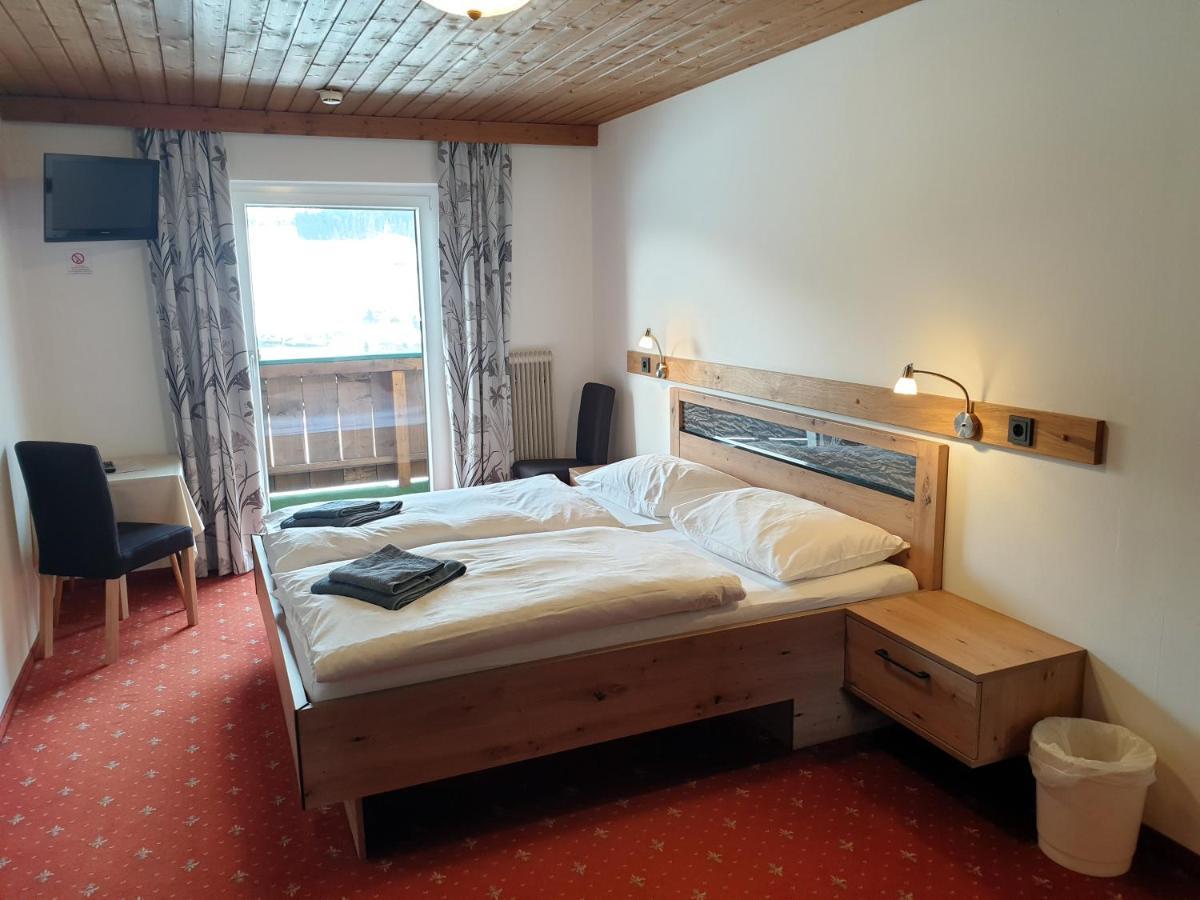 Landgasthof Hotel Zehenthof Пфаррверфен Экстерьер фото