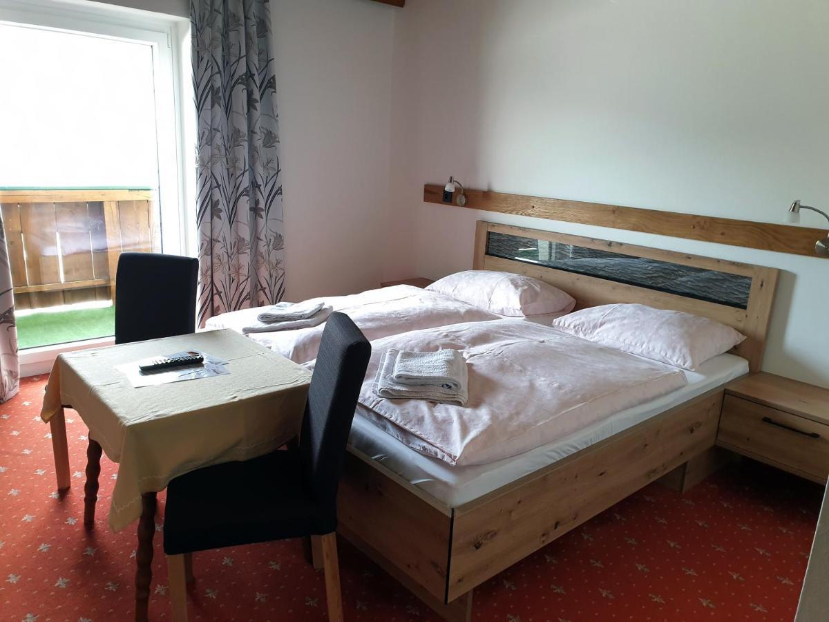 Landgasthof Hotel Zehenthof Пфаррверфен Экстерьер фото